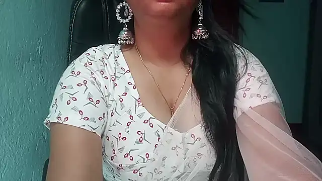Snapshot of YourModhu chatting on April 30, 8:57 pm YourModhu online show from April 30, 8:57 pm