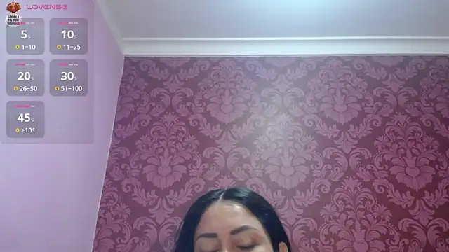 Snapshot of juliana_diaz chatting on June 1, 11:34 am juliana diaz online show from June 1, 11:34 am