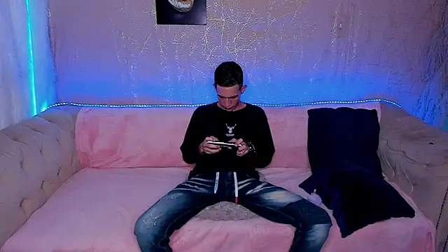 Shyfantasies online show from September 18, 10:12 pm