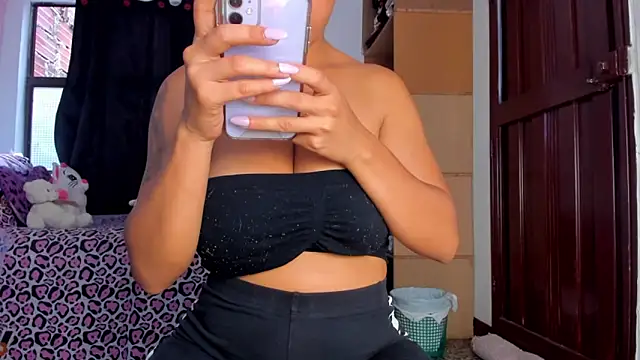 AlondraDiossa03 online show from November 1, 6:10 pm