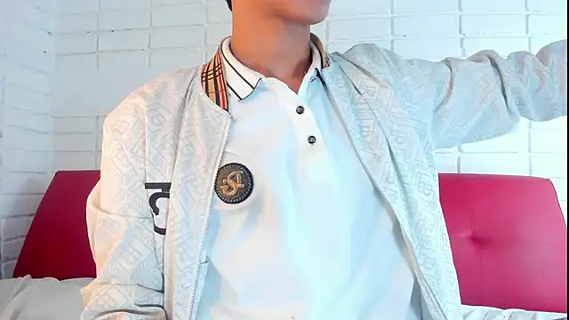 Snapshot of AlanNaughty chatting on December 29, 10:56 am AlanNaughty online show from December 29, 10:56 am