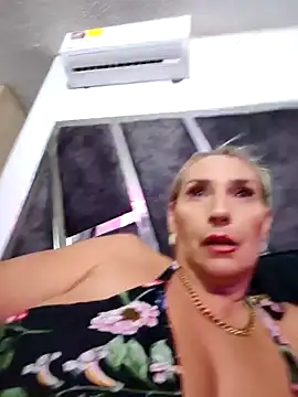 Snapshot of Lossexycacha chatting on February 4, 11:49 pm Lossexycacha online show from February 4, 11:49 pm