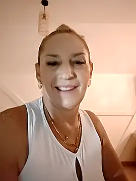 Snapshot of Lossexycacha chatting on March 20, 8:20 am Lossexycacha online show from March 20, 8:20 am