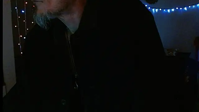 Snapshot of mycock2474u chatting on February 18, 2:27 pm mycock2474u online show from February 18, 2:27 pm