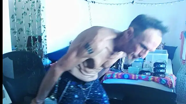 Snapshot of mycock2474u chatting on March 2, 6:40 pm mycock2474u online show from March 2, 6:40 pm