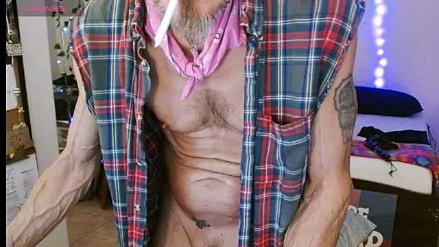 Snapshot of mycock2474u chatting on March 20, 8:42 am mycock2474u online show from March 20, 8:42 am