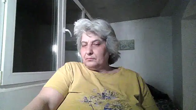 Snapshot of ExquisiteMature chatting on April 6, 10:22 pm ExquisiteMature online show from April 6, 10:22 pm