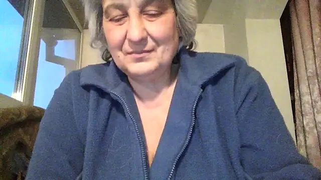 Snapshot of ExquisiteMature chatting on April 10, 5:06 pm ExquisiteMature online show from April 10, 5:06 pm