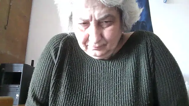 Snapshot of ExquisiteMature chatting on April 15, 7:37 am ExquisiteMature online show from April 15, 7:37 am