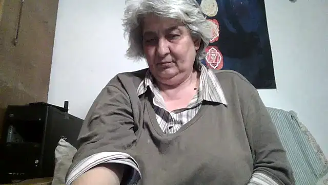 Snapshot of ExquisiteMature chatting on April 16, 10:01 pm ExquisiteMature online show from April 16, 10:01 pm