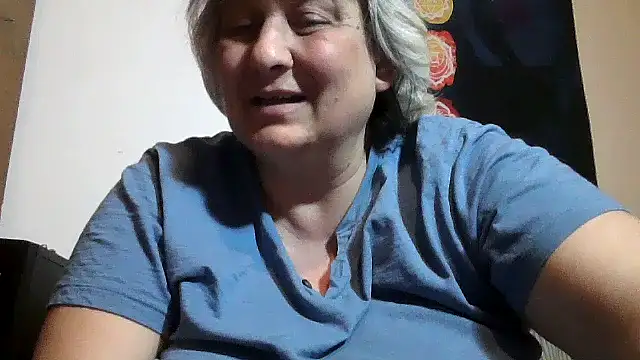 Snapshot of ExquisiteMature chatting on April 18, 6:34 pm ExquisiteMature online show from April 18, 6:34 pm