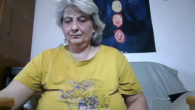 Snapshot of ExquisiteMature chatting on May 2, 4:12 pm ExquisiteMature online show from May 2, 4:12 pm