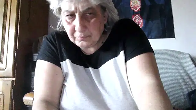 Snapshot of ExquisiteMature chatting on May 5, 2:58 pm ExquisiteMature online show from May 5, 2:58 pm