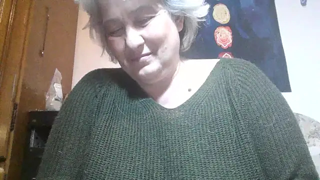 Snapshot of ExquisiteMature chatting on May 14, 11:11 pm ExquisiteMature online show from May 14, 11:11 pm