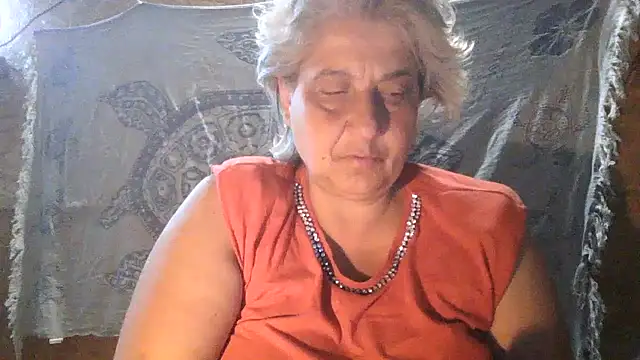 Snapshot of ExquisiteMature chatting on June 1, 8:10 pm ExquisiteMature online show from June 1, 8:10 pm