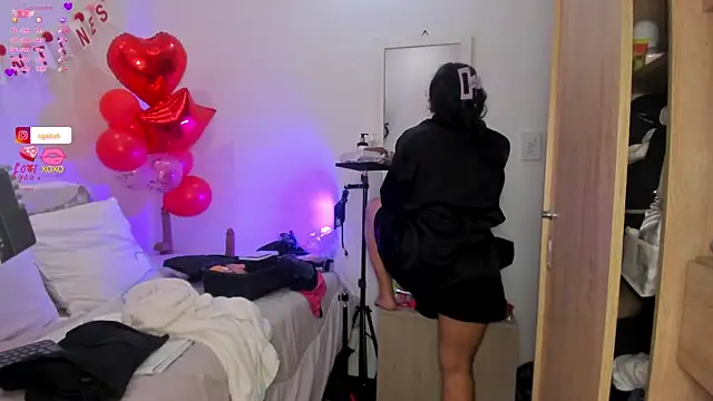 carolgaita online show from February 16, 10:11 am