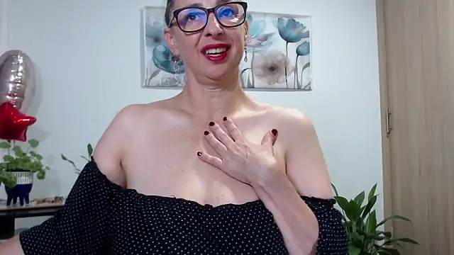Snapshot of pattymaturex chatting on October 19, 9:59 pm pattymaturex online show from October 19, 9:59 pm