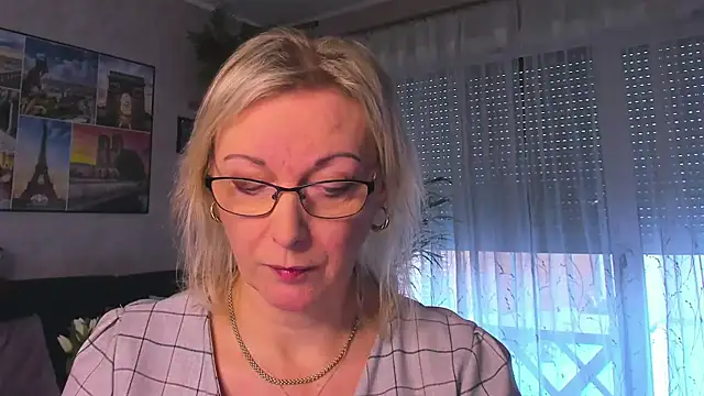 vanessa chat online show from January 7, 2:19 pm