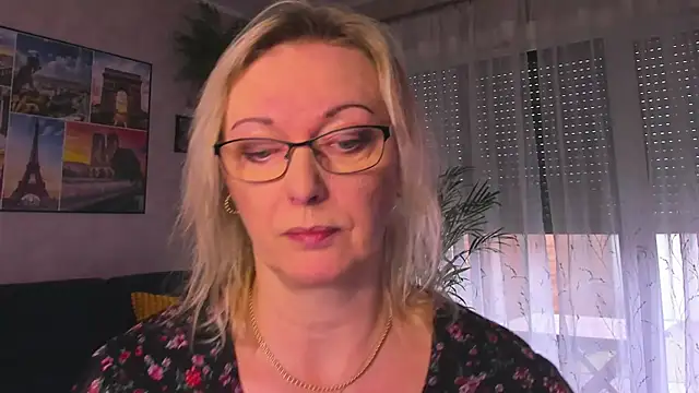 vanessa chat online show from February 22, 2:26 pm