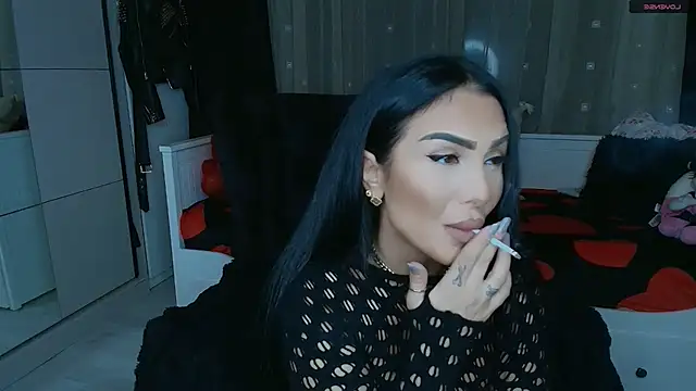 Snapshot of mistress_meryem chatting on May 21, 9:44 pm mistress meryem online show from May 21, 9:44 pm