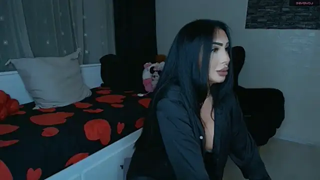Snapshot of mistress_meryem chatting on June 5, 8:36 pm mistress meryem online show from June 5, 8:36 pm
