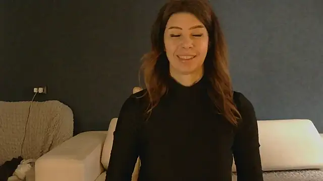 WhiteQueen888 online show from March 8, 7:23 am