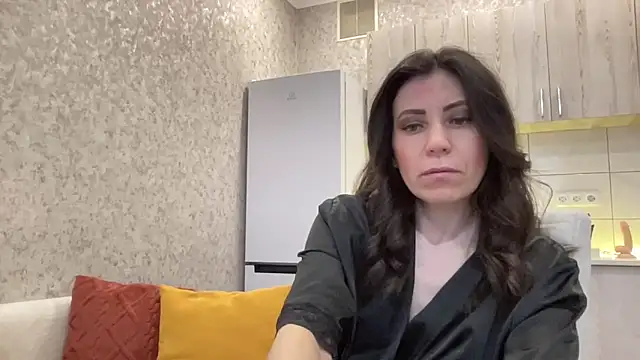 Snapshot of HotyWinter chatting on February 27, 5:07 am HotyWinter online show from February 27, 5:07 am