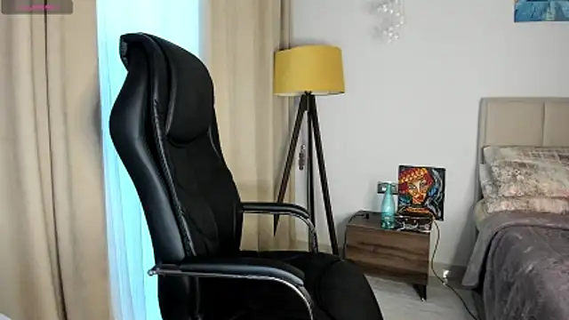 Colette  1977 online show from February 18, 6:09 am