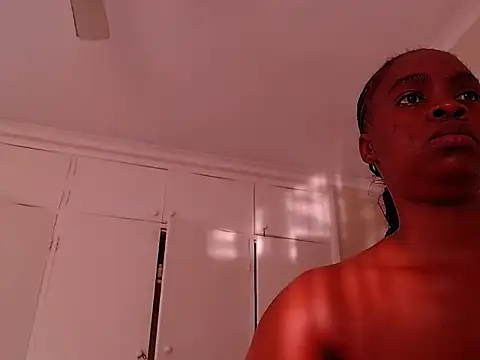 Snapshot of LuciousLips96 chatting on July 11, 7:44 am LuciousLips96 online show from July 11, 7:44 am