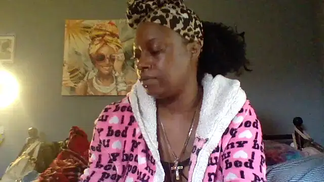 Snapshot of msdeedee chatting on April 26, 12:58 pm msdeedee online show from April 26, 12:58 pm