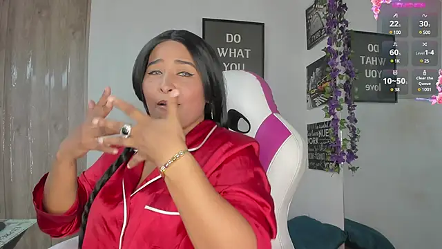 paola ih online show from December 16, 2:27 pm