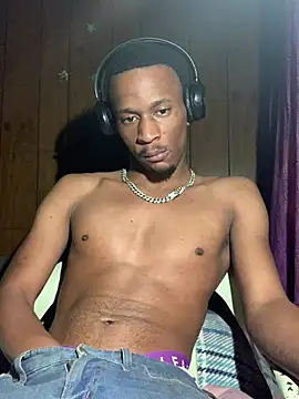 Snapshot of Tristris100 chatting on December 14, 5:29 am Tristris100 online show from December 14, 5:29 am