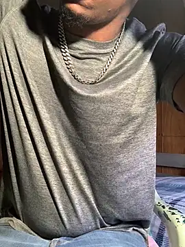 Snapshot of Tristris100 chatting on December 14, 2:42 pm Tristris100 online show from December 14, 2:42 pm