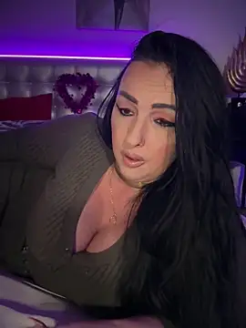 Snapshot of TiffanyRoxx chatting on January 31, 7:56 pm TiffanyRoxx online show from January 31, 7:56 pm