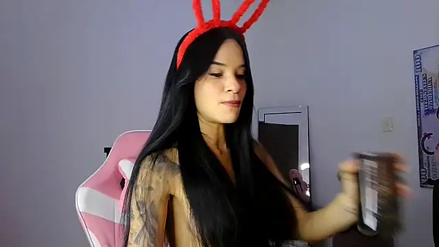 Snapshot of secretgreisy_ chatting on July 19, 11:41 pm secretgreisy online show from July 19, 11:41 pm