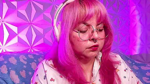 Satyn doll online show from February 17, 1:24 am