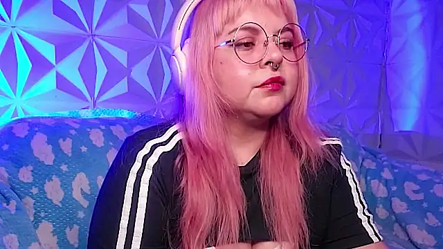 Satyn doll online show from April 12, 12:15 am