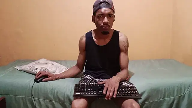 Snapshot of Setor_black chatting on August 6, 3:30 am Setor black online show from August 6, 3:30 am