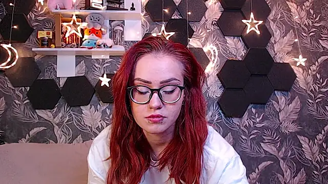 ChiooMia online show from March 11, 3:45 am