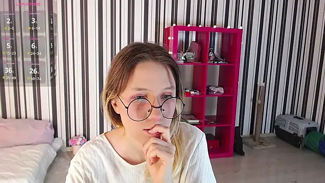 Snapshot of _Hanna_Moon_ chatting on February 12, 8:06 am  Hanna Moon  online show from February 12, 8:06 am