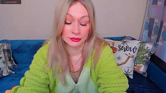 EllenMoore online show from February 23, 3:04 am