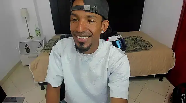 anhtony wayans online show from January 8, 11:30 pm