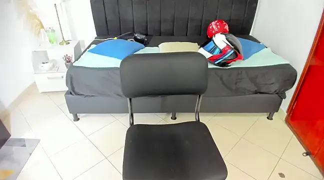 anhtony wayans online show from February 15, 8:33 pm