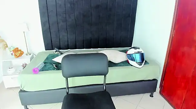 anhtony wayans online show from March 1, 12:07 am