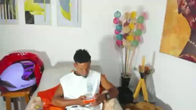 anhtony wayans online show from March 21, 12:48 am