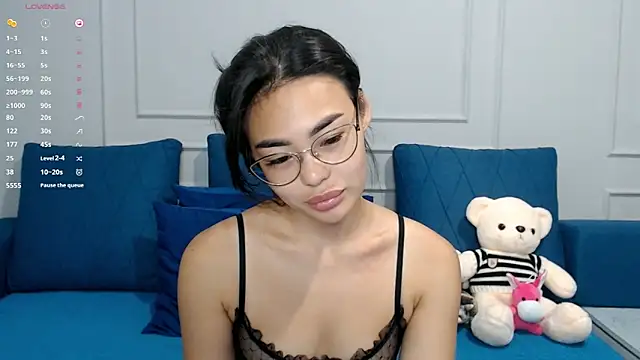 kwana colada online show from September 24, 1:14 pm