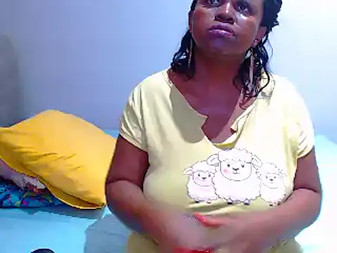 Snapshot of BootyliciousAssxxx chatting on March 22, 7:42 pm BootyliciousAssxxx online show from March 22, 7:42 pm