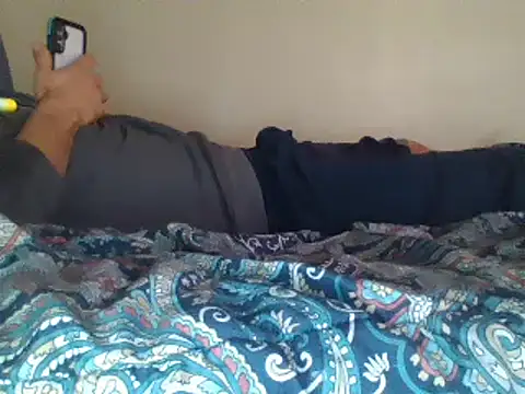 Snapshot of Bwc4u2Ride chatting on December 10, 8:49 pm Bwc4u2Ride online show from December 10, 8:49 pm