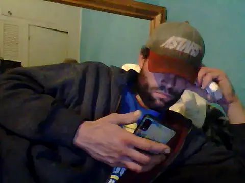 Snapshot of Bwc4u2Ride chatting on February 23, 3:59 am Bwc4u2Ride online show from February 23, 3:59 am