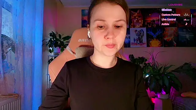 GoodWitch  online show from February 12, 7:58 am